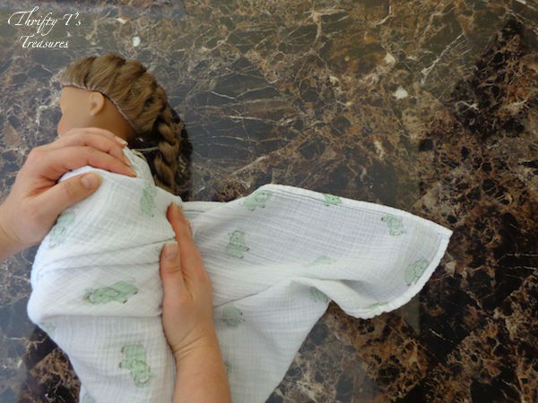 You've brought your baby girl (or baby boy) home from the hospital but you can't seem to remember everything the nurses showed you, especially swaddling! Follow these step-by-step directions and I'll show you how to swaddle a baby!